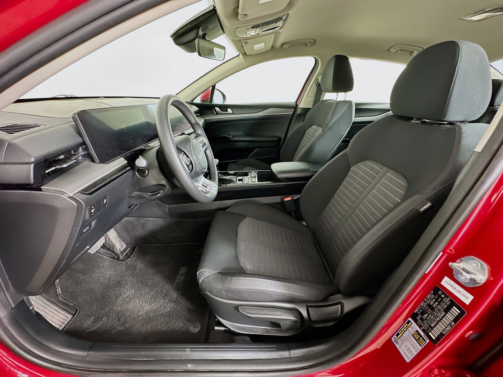 Used 2025 Kia K5 LXS image 13