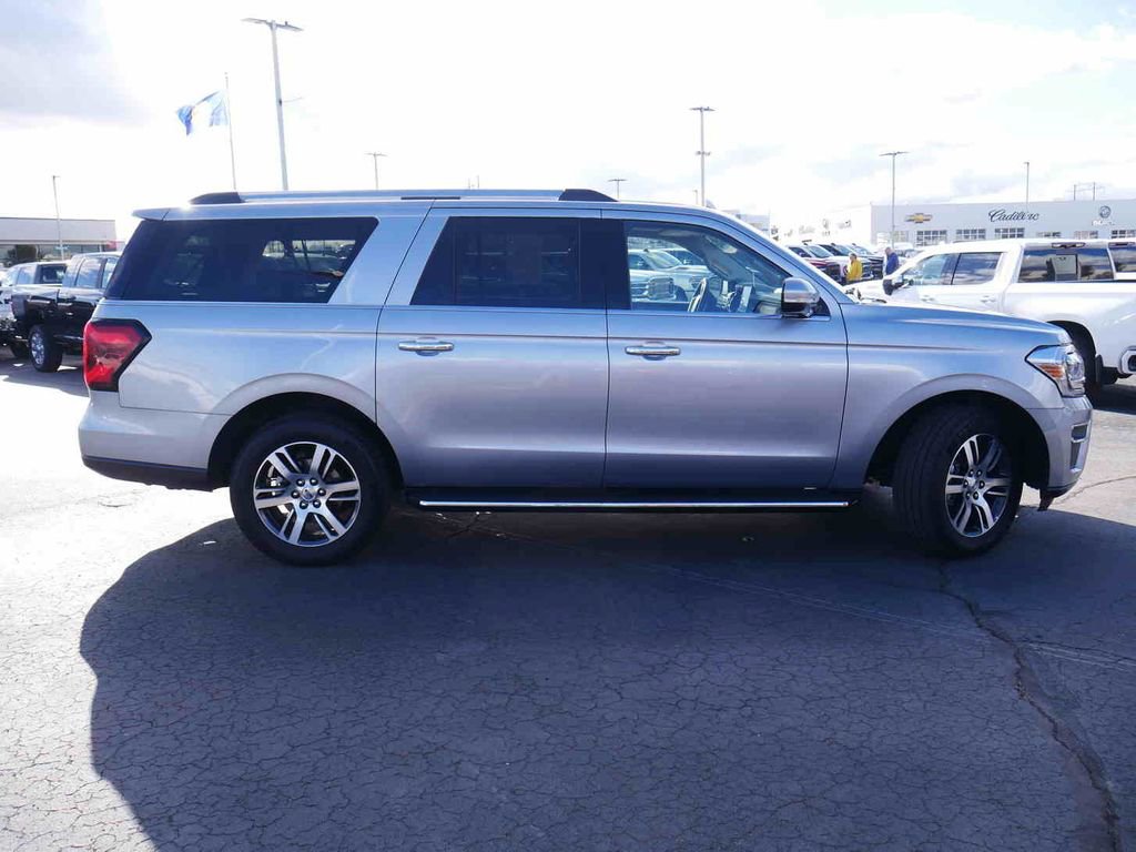 Used 2023 Ford Expedition Max Limited image 24