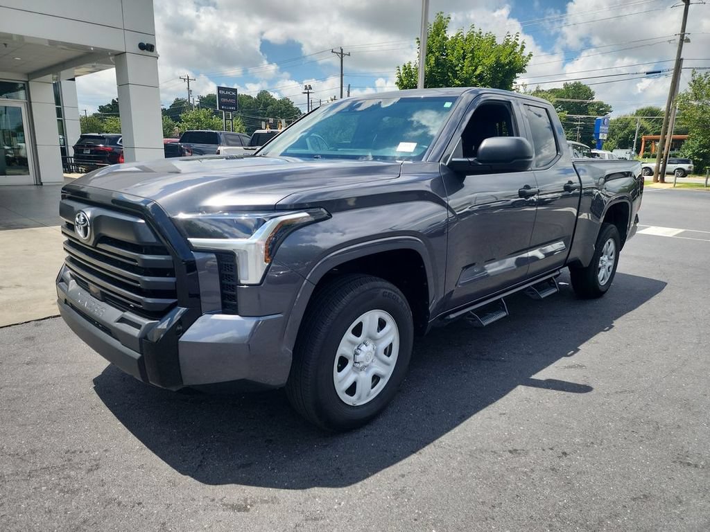 Used 2025 Toyota Tundra SR w/ SR Tow Package AWD/4WD image 4
