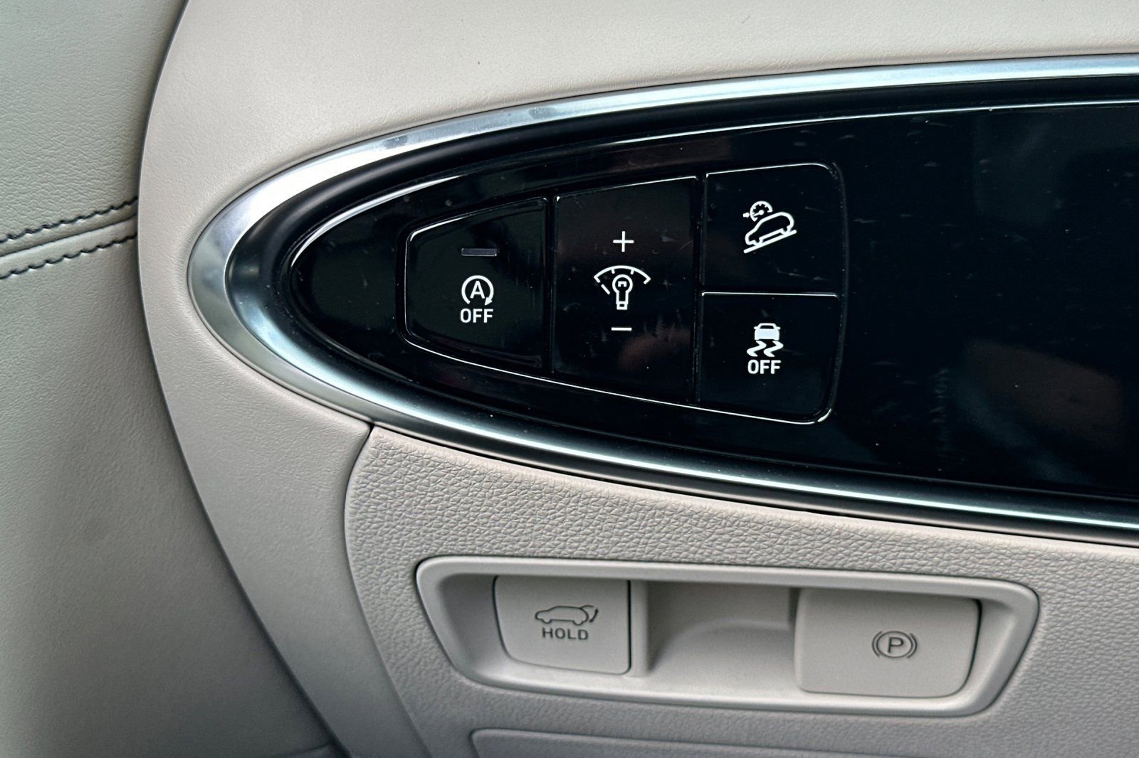 Used 2023 Genesis GV70 2.5T w/ Select Package image 35