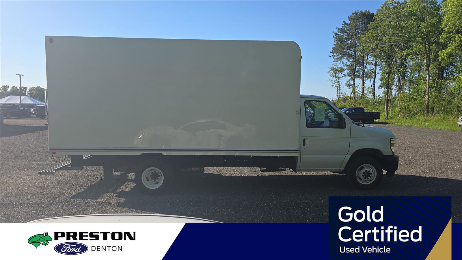 Used 2024 Ford E-450 and Econoline 450 Super Duty w/ Power Windows & Locks Group RWD image 8