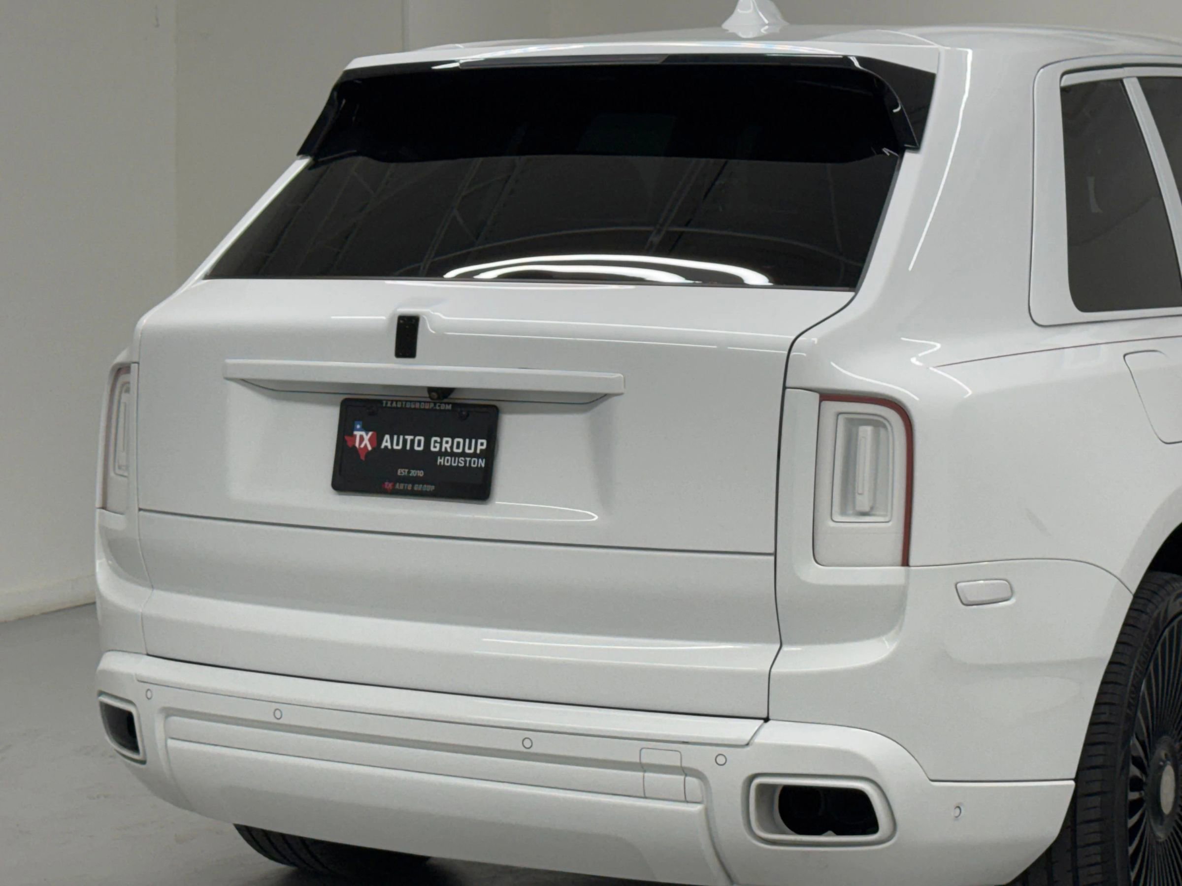 Used 2020 Rolls-Royce Cullinan image 47