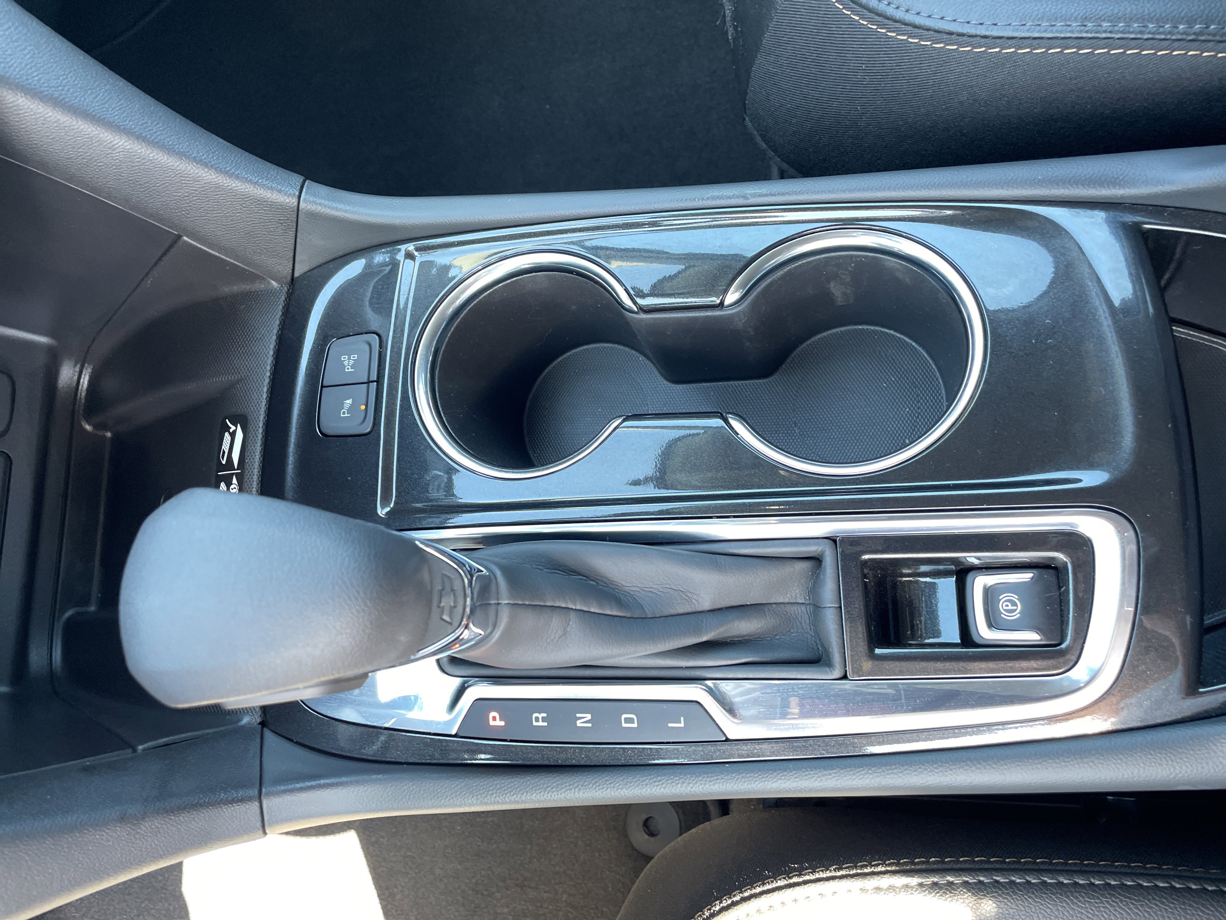 Used 2024 Chevrolet Equinox Premier image 35