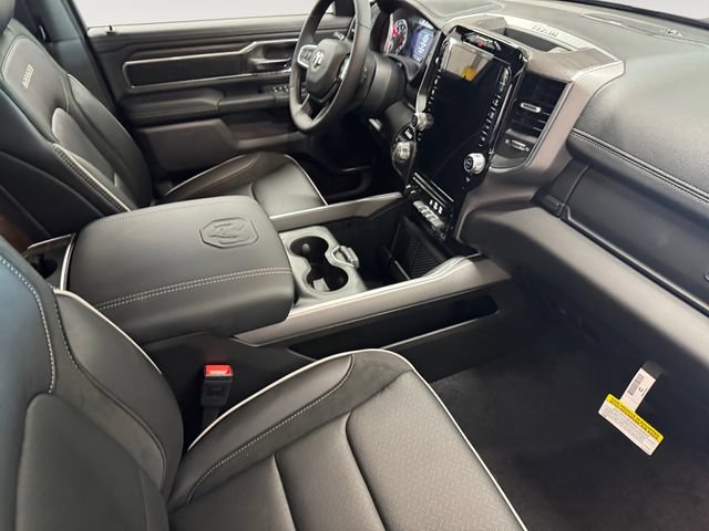 New 2026 RAM 1500 Laramie AWD/4WD image 4