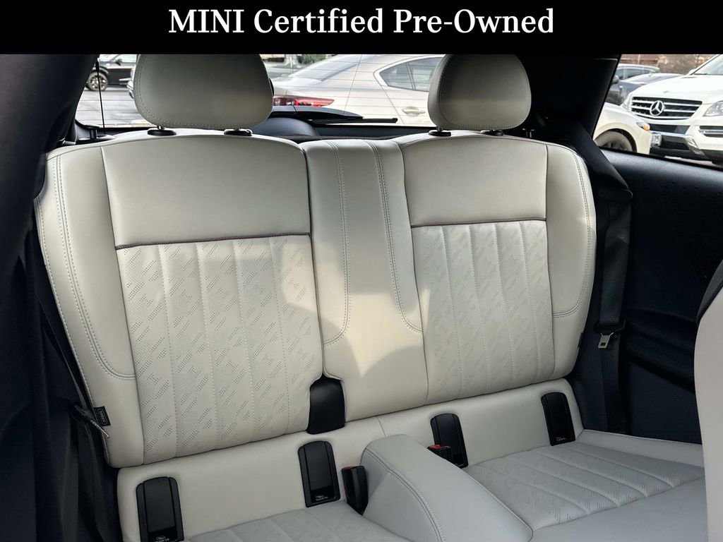 Used 2025 MINI Cooper 2-Door Hardtop image 26