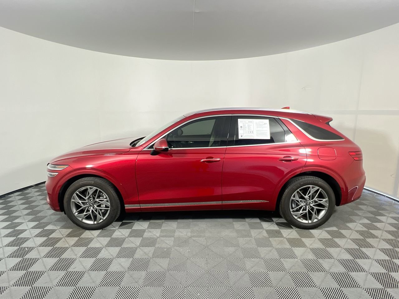 Used 2025 Genesis GV70 2.5T AWD/4WD image 6