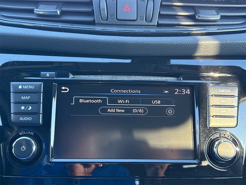 Used 2019 Nissan Rogue SL w/ Premium Package image 28