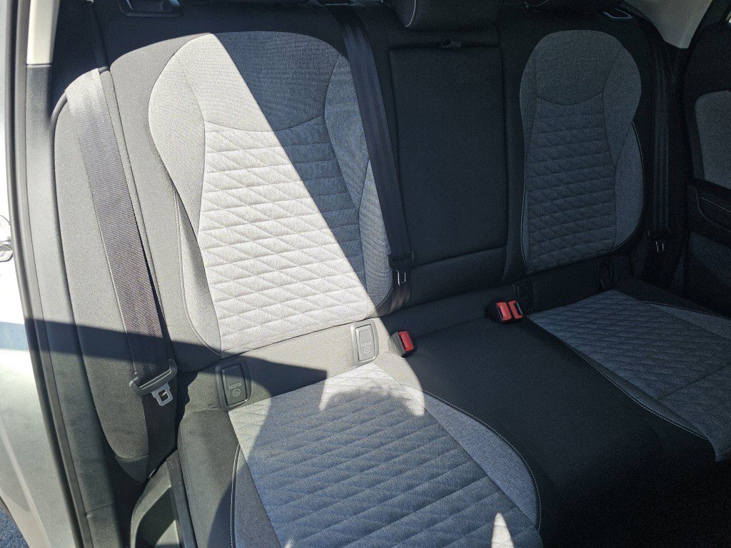 Used 2025 Volkswagen Tiguan S AWD/4WD image 25