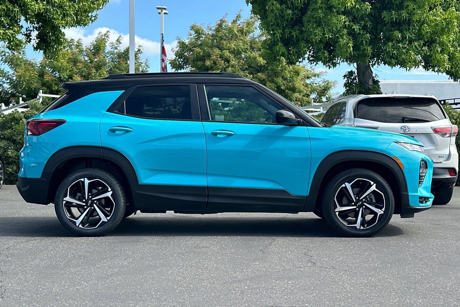 Used 2022 Chevrolet TrailBlazer RS FWD image 3