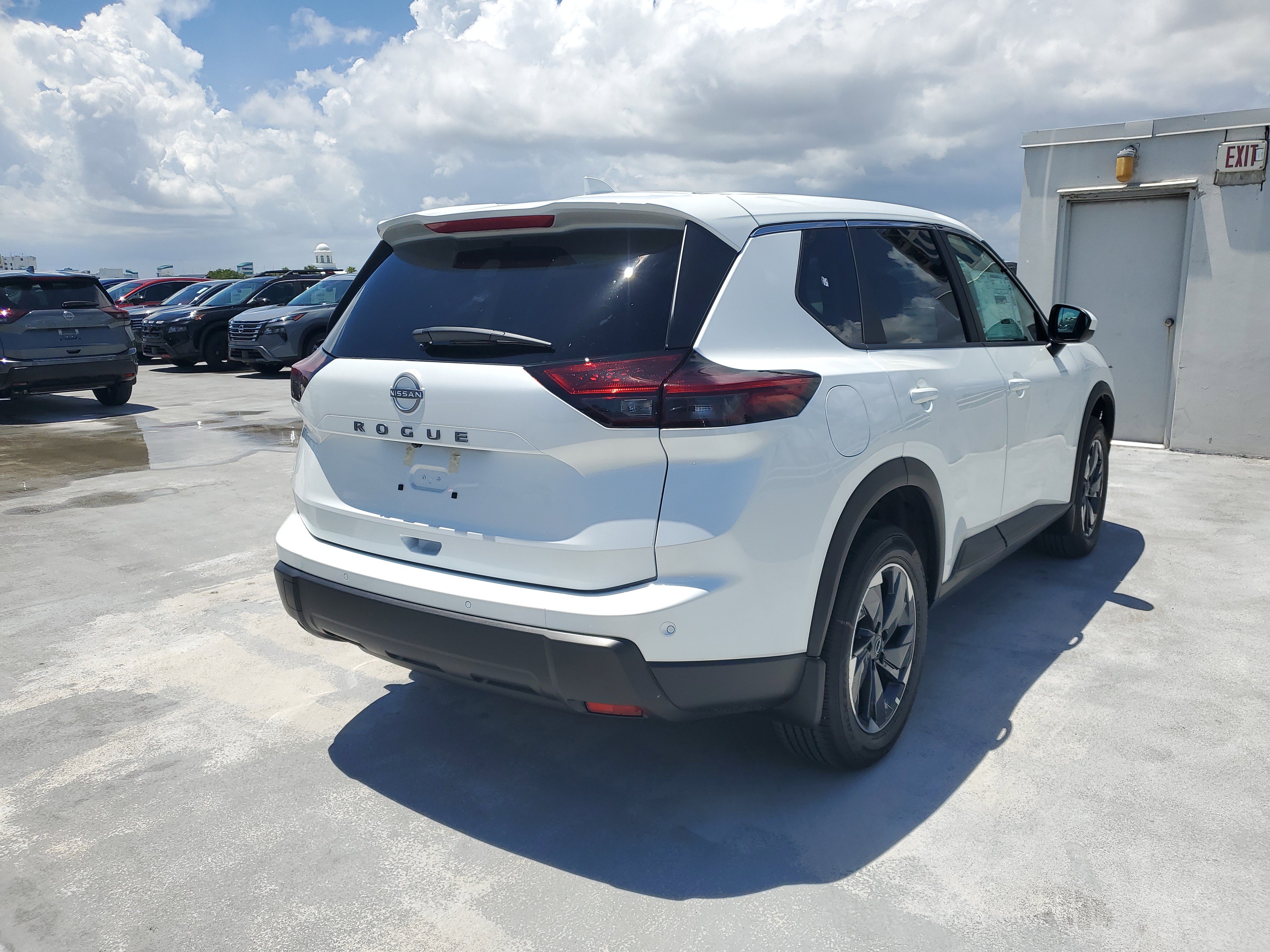 New 2026 Nissan Rogue SV image 4