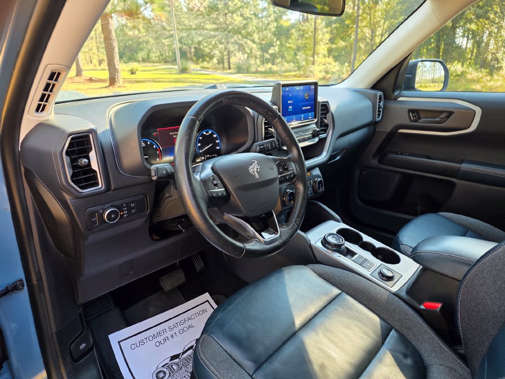 Used 2022 Ford Bronco Sport Outer Banks w/ Tech Package AWD/4WD image 12
