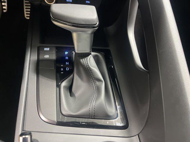 New 2026 Hyundai Elantra Sport image 17