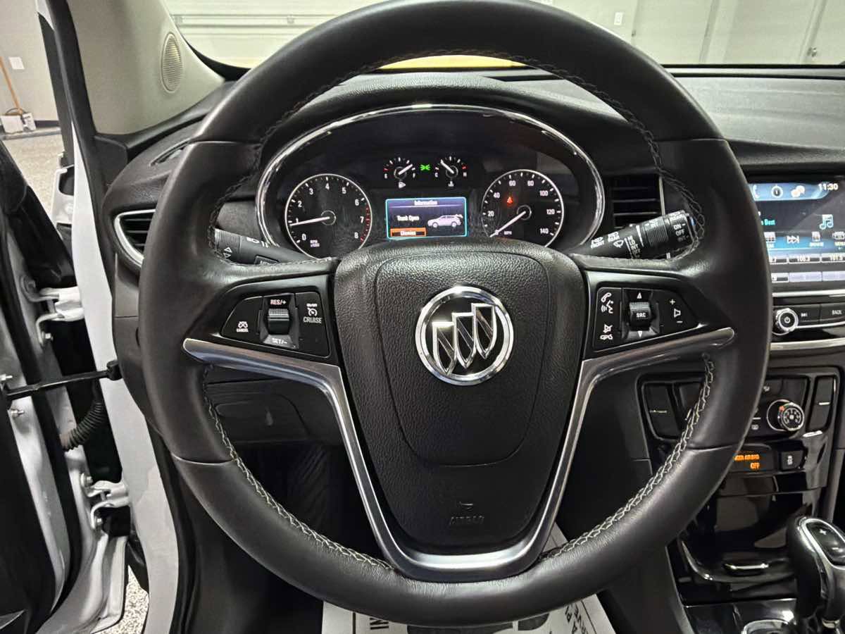 Used 2020 Buick Encore Preferred image 15