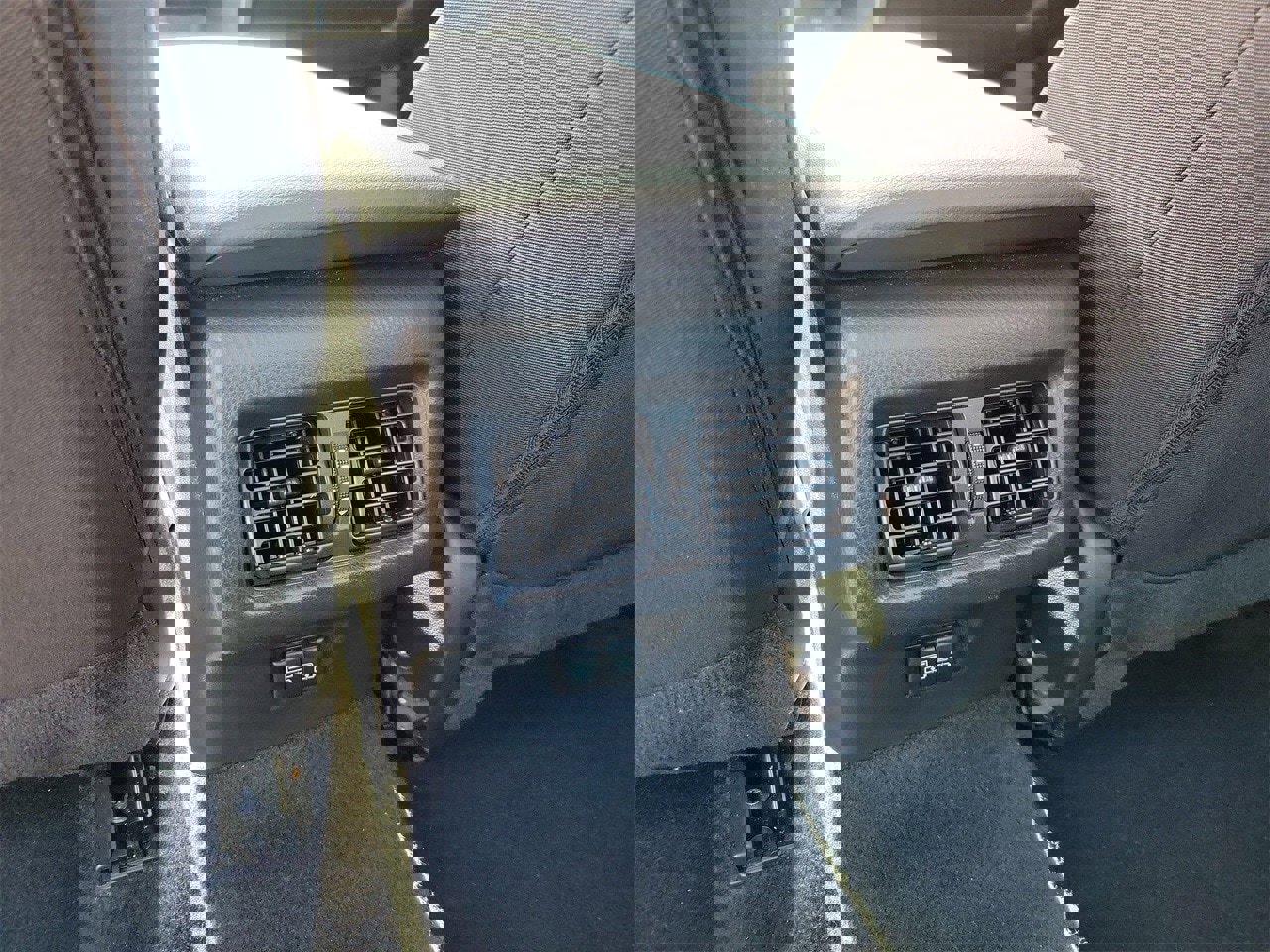 Used 2025 Toyota Camry LE image 11