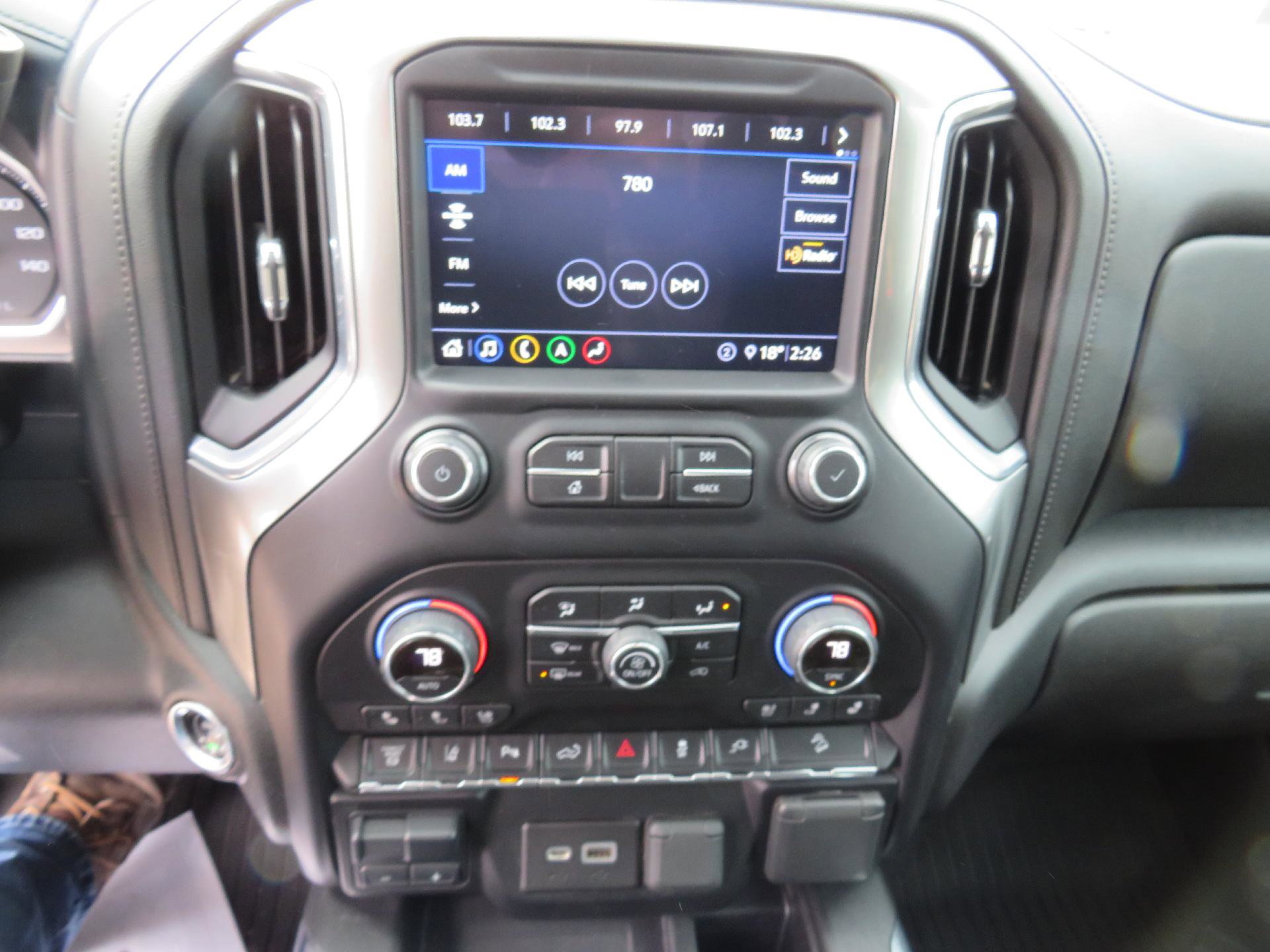 Used 2020 Chevrolet Silverado 2500 LTZ w/ LTZ Plus Package image 7