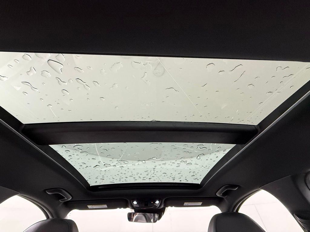 Used 2025 Kia K5 GT image 3