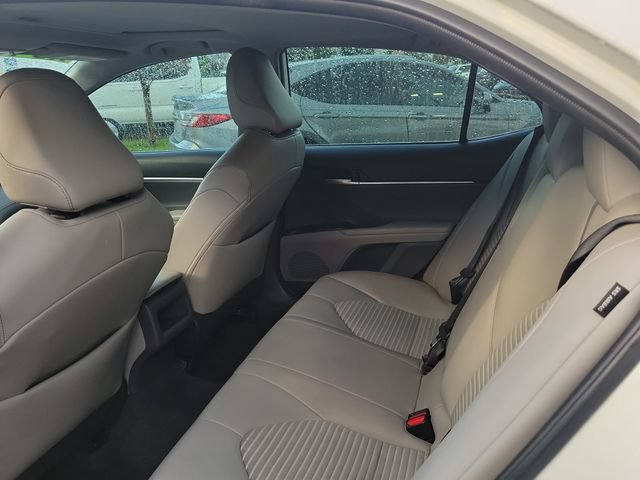 Used 2023 Toyota Camry SE FWD image 9