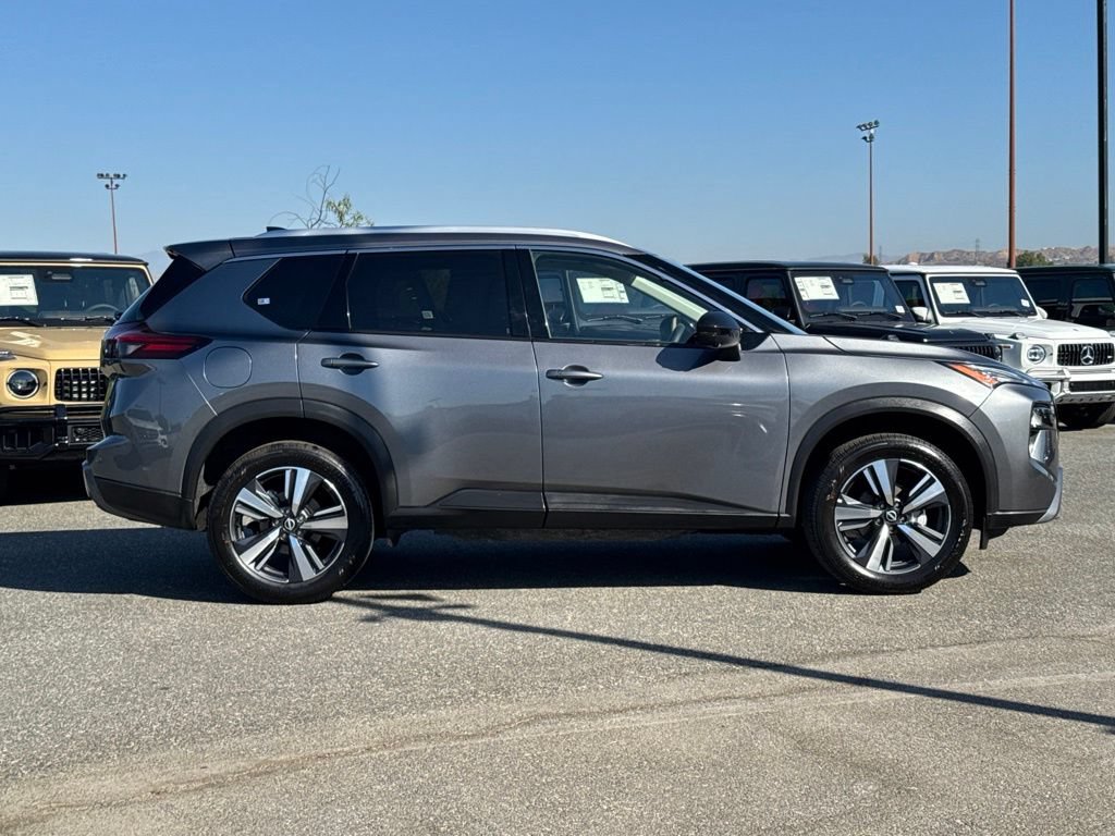 Used 2026 Nissan Rogue SL FWD image 6