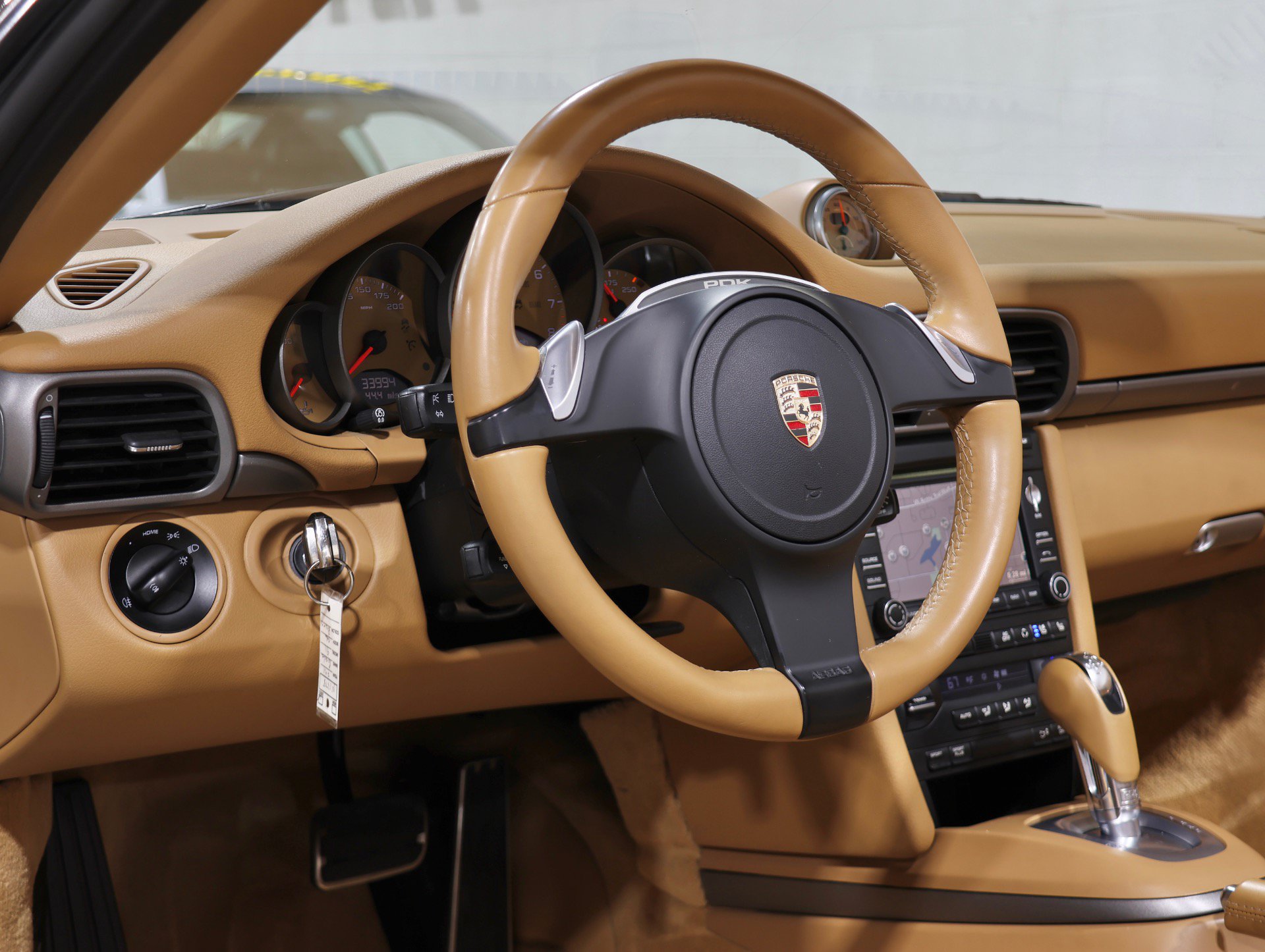 Used 2011 Porsche 911 Cabriolet image 24