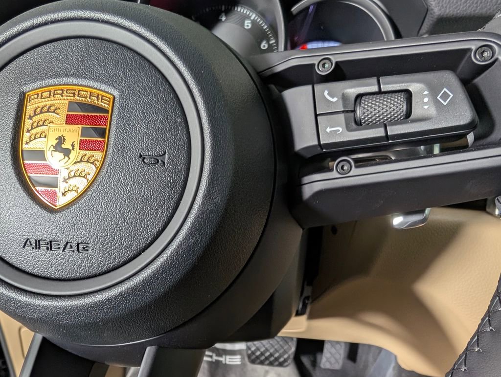 New 2026 Porsche Macan image 38