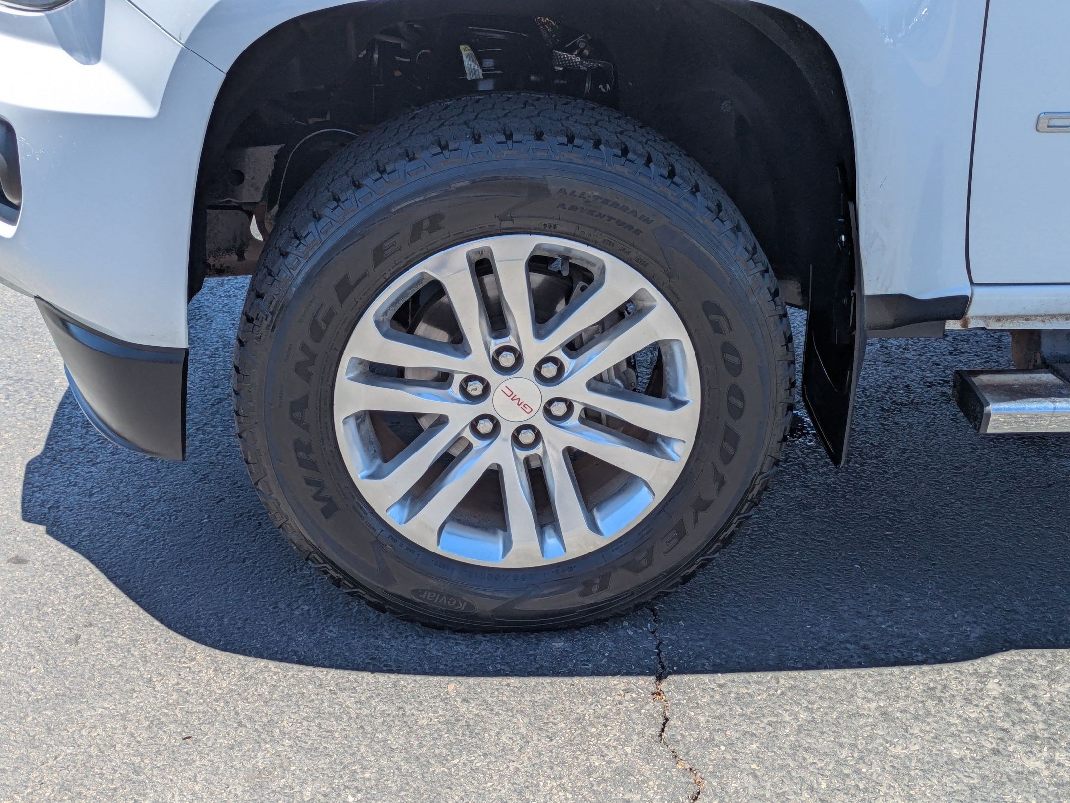 Used 2018 GMC Canyon SLT AWD/4WD image 11