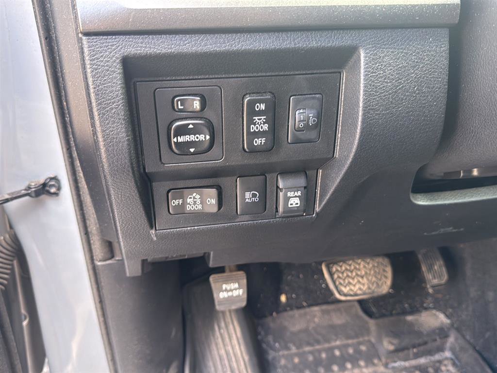 Used 2021 Toyota Tundra SR5 w/ SR5 Leather Package RWD image 15