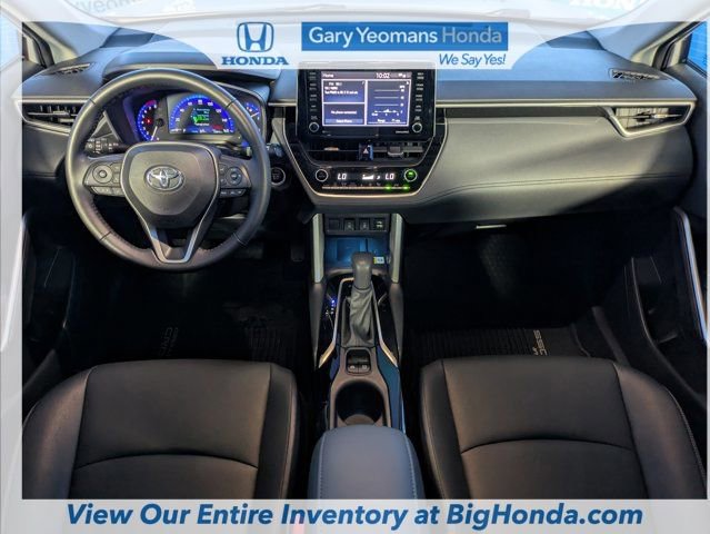 Used 2022 Toyota Corolla Cross XLE image 15