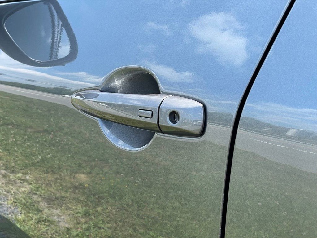 Certified 2023 Nissan Rogue SV w/ SV Premium B Package image 30