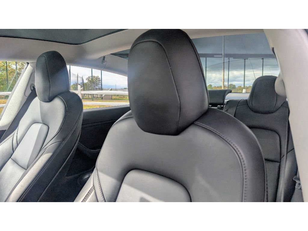 Used 2018 Tesla Model 3 Long Range image 16
