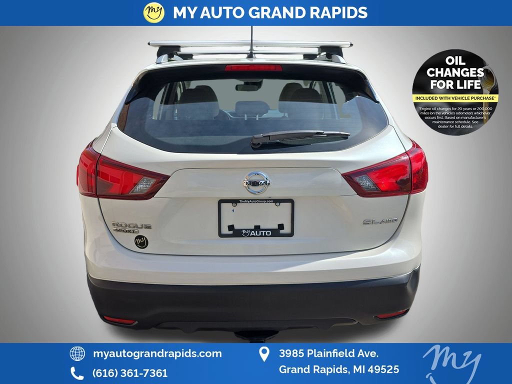 Used 2017 Nissan Rogue Sport SL w/ SL Premium Package AWD/4WD image 6