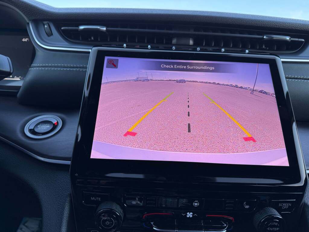 New 2025 Jeep Grand Cherokee L Limited w/ Black Appearance Package image 36