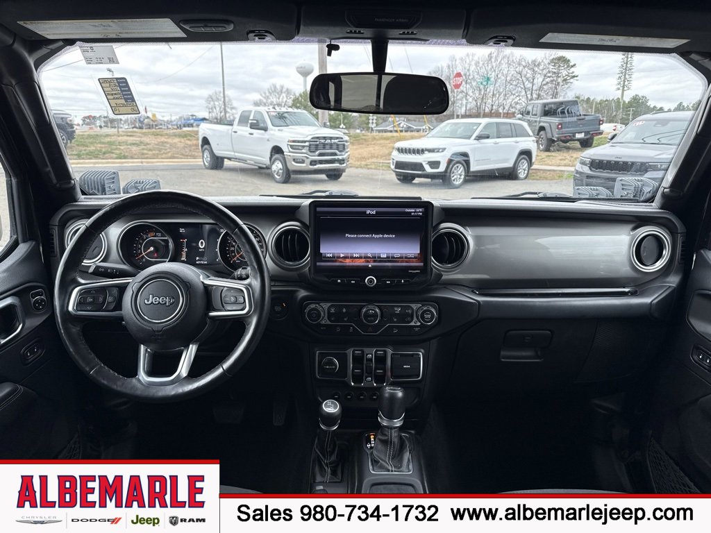 Used 2019 Jeep Wrangler Unlimited Sahara w/ Cold Weather Group image 35