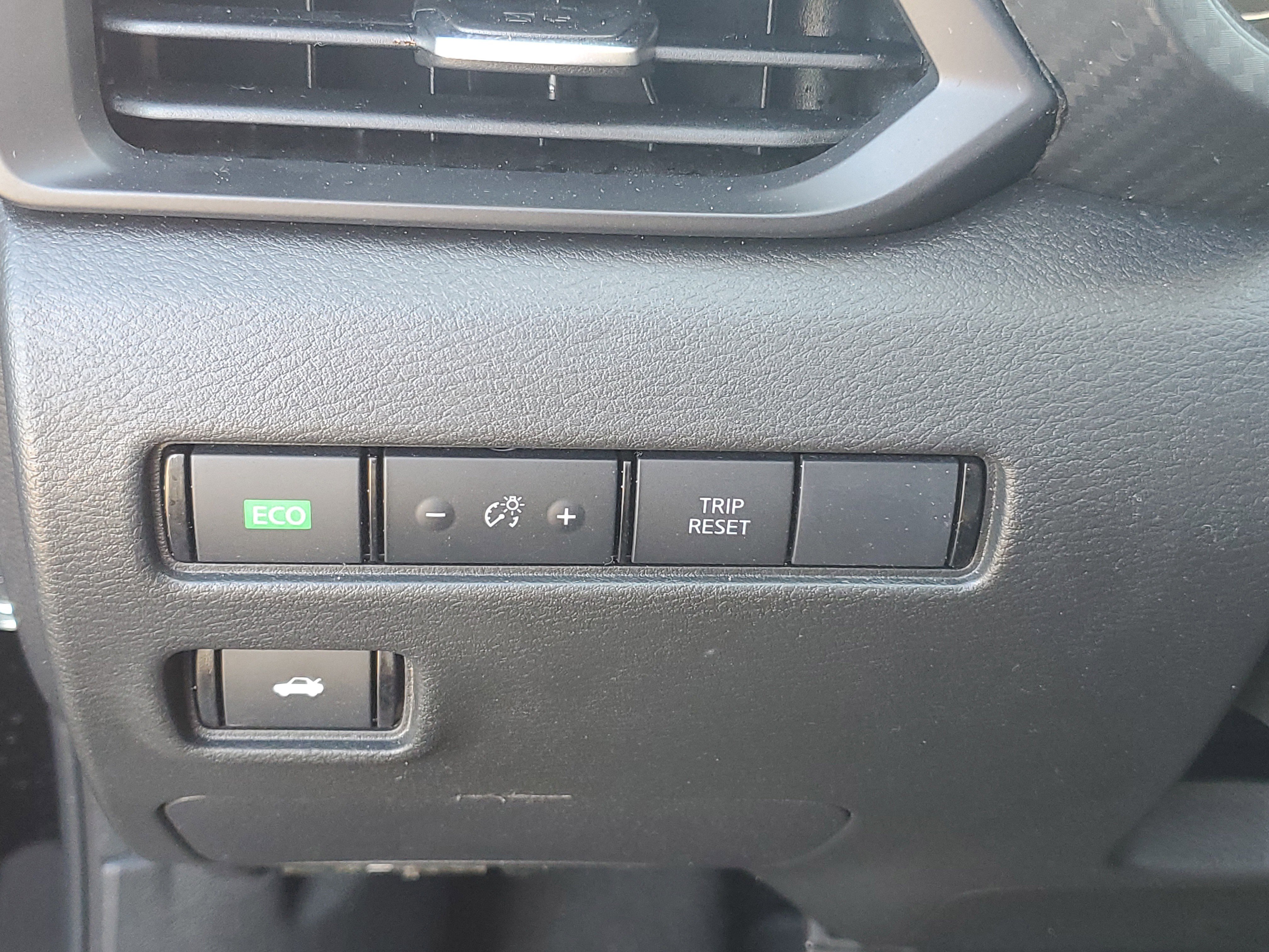 Used 2025 Nissan Sentra S FWD image 22