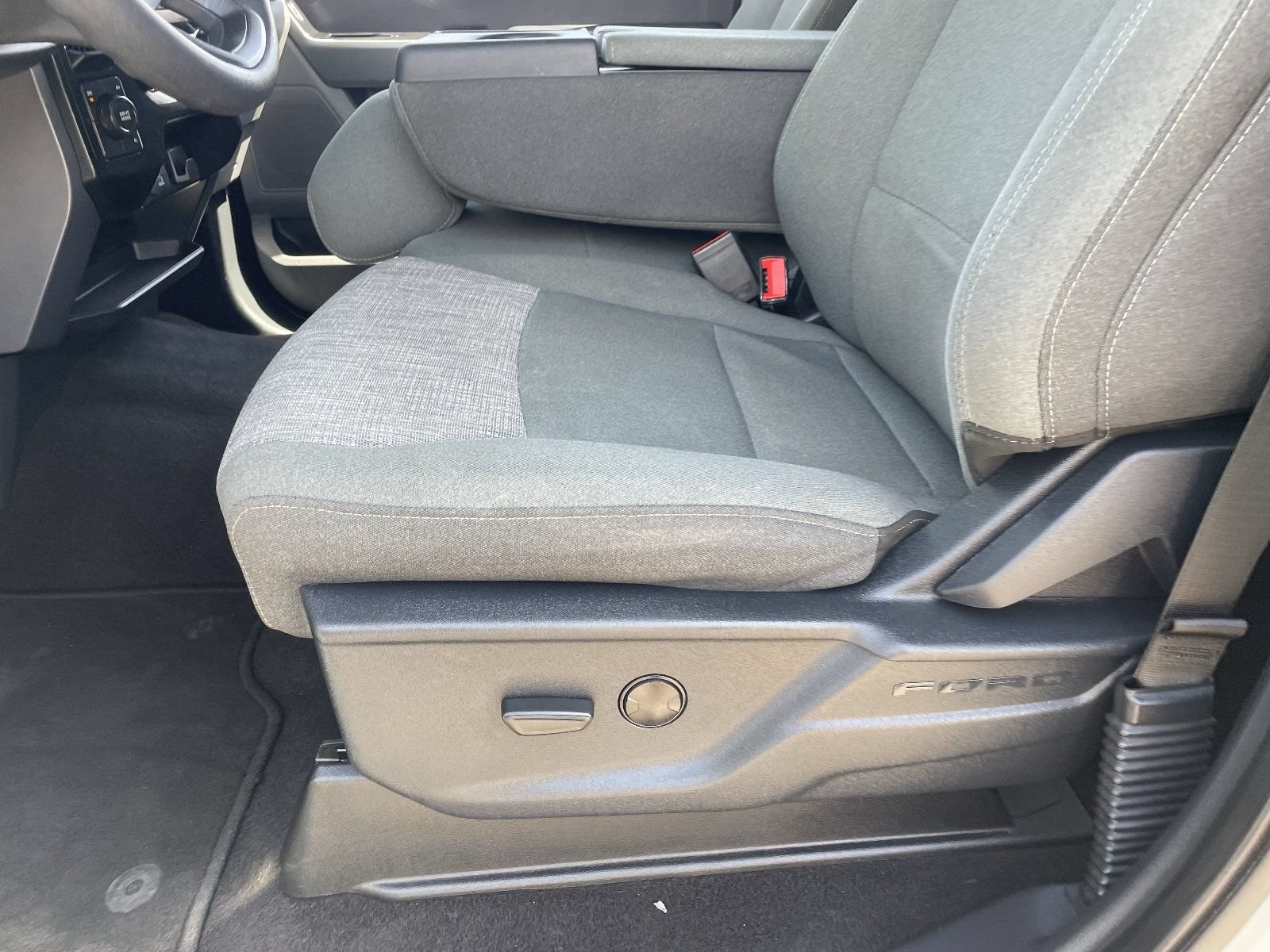 Used 2023 Ford F150 XLT AWD/4WD image 20