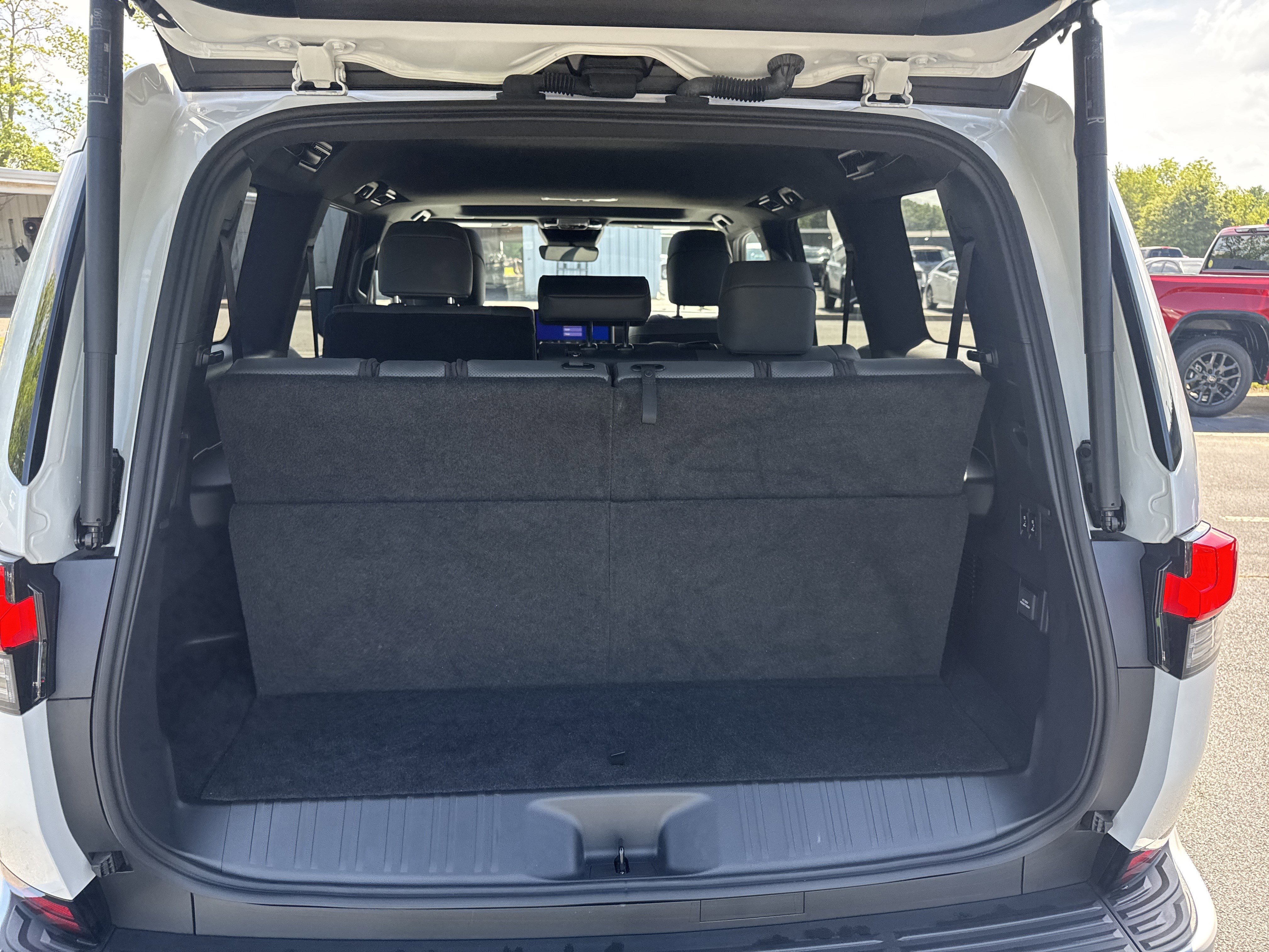 Used 2024 Lexus GX 550 AWD/4WD image 30