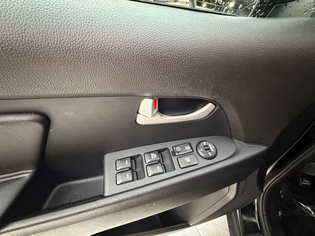 Used 2015 Kia Sportage LX image 23