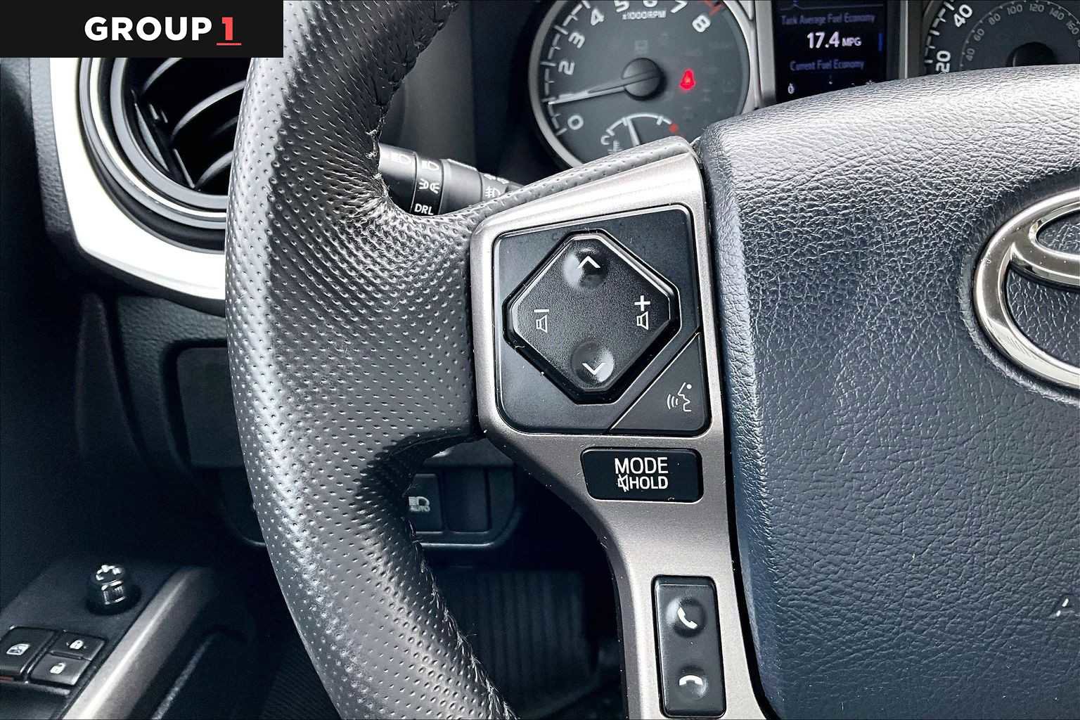 Used 2019 Toyota Tacoma SR5 AWD/4WD image 24
