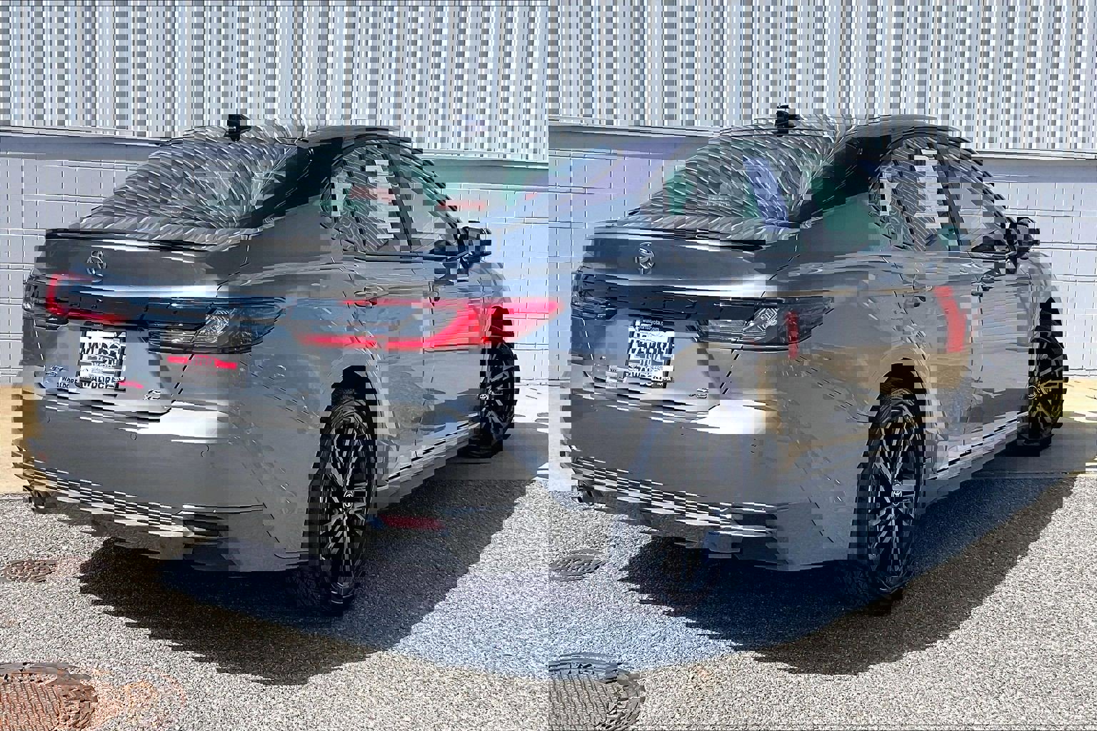 Used 2025 Toyota Camry XSE w/ Premium Plus Package image 17