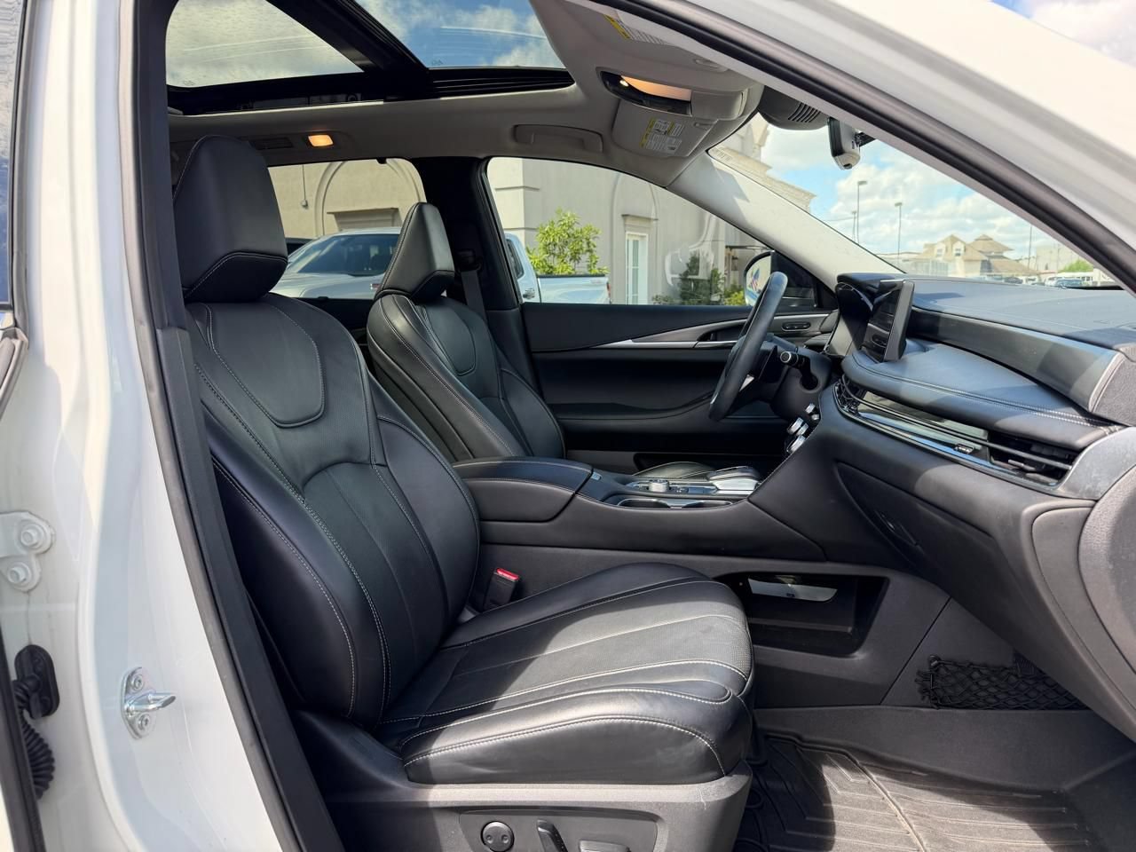 Used 2023 INFINITI QX60 Luxe w/ Cargo Package AWD/4WD image 14