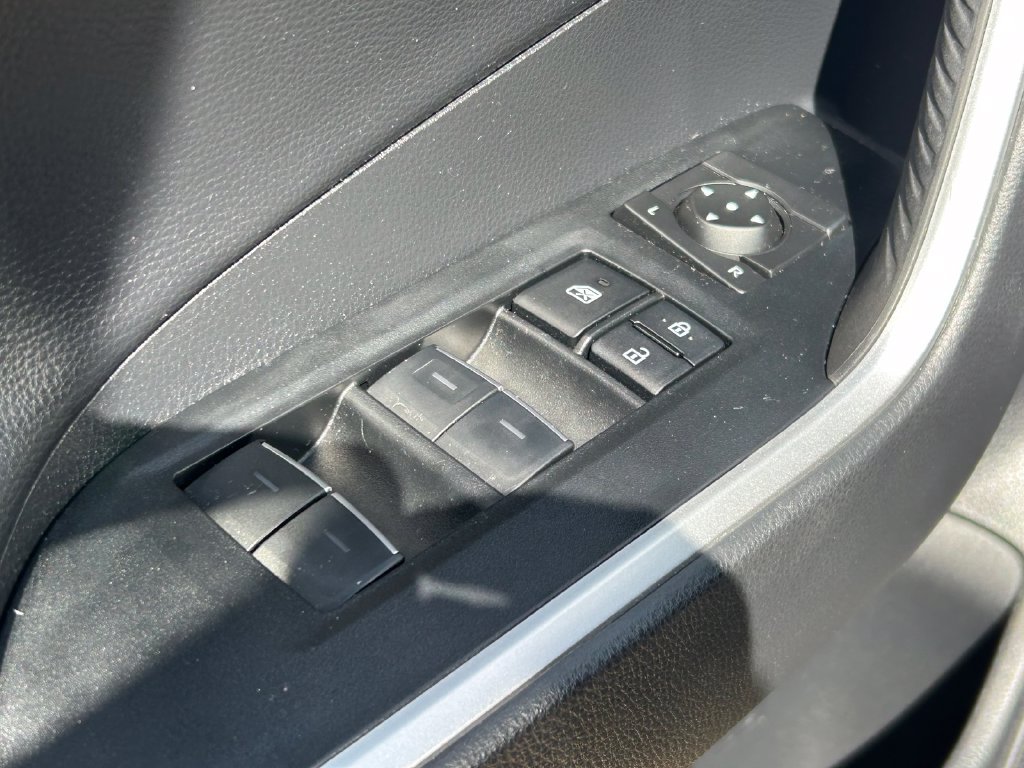 Used 2024 Toyota RAV4 XSE w/ Advanced Technology Package AWD/4WD image 24