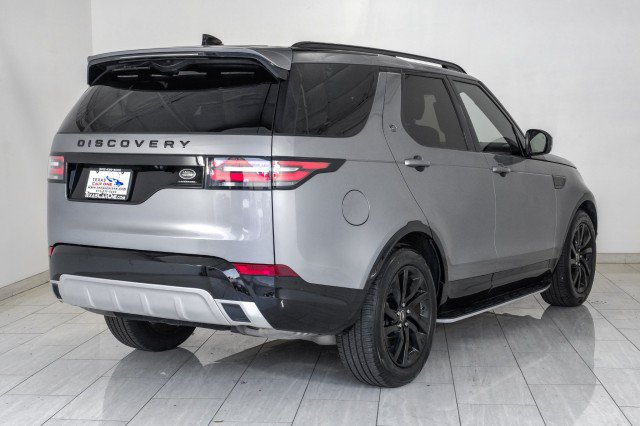 Used 2020 Land Rover Discovery Landmark AWD/4WD image 6