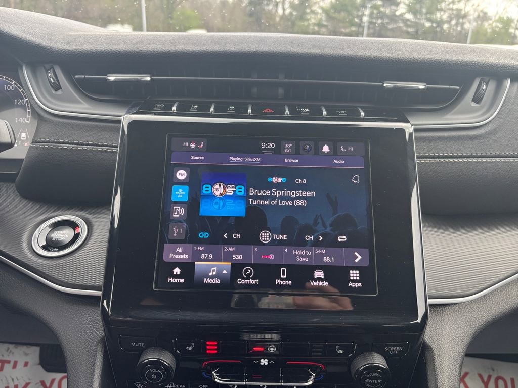 New 2025 Jeep Grand Cherokee L Laredo w/ Luxury Tech Group I image 17