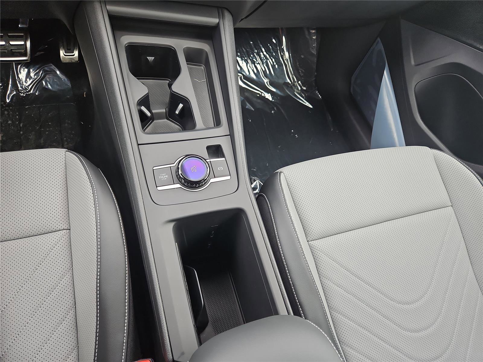 New 2026 Volkswagen Tiguan SE R-Line image 21