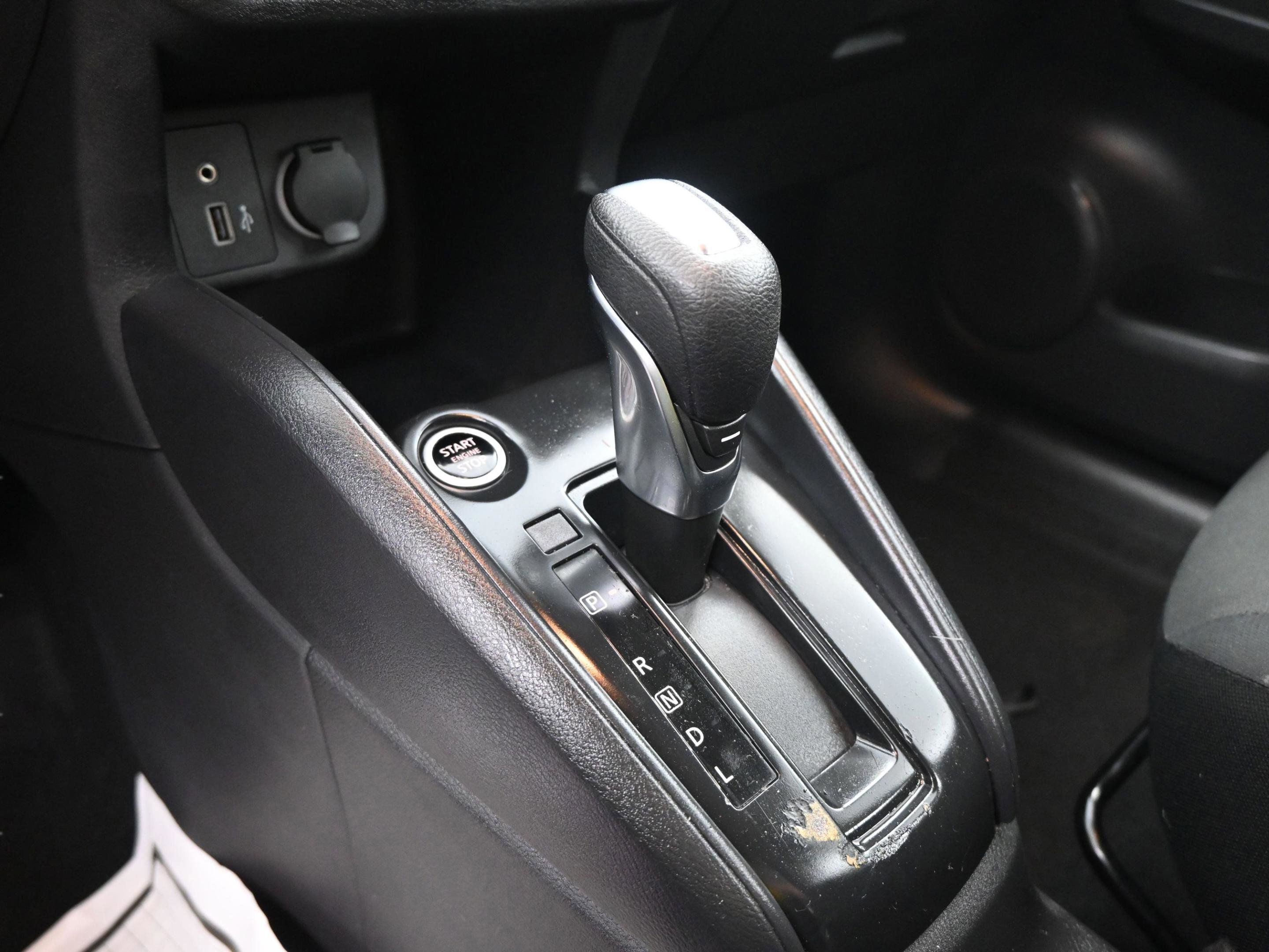 Used 2024 Nissan Kicks S image 30