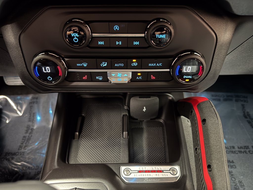 New 2026 Ford Bronco Heritage Edition AWD/4WD image 19