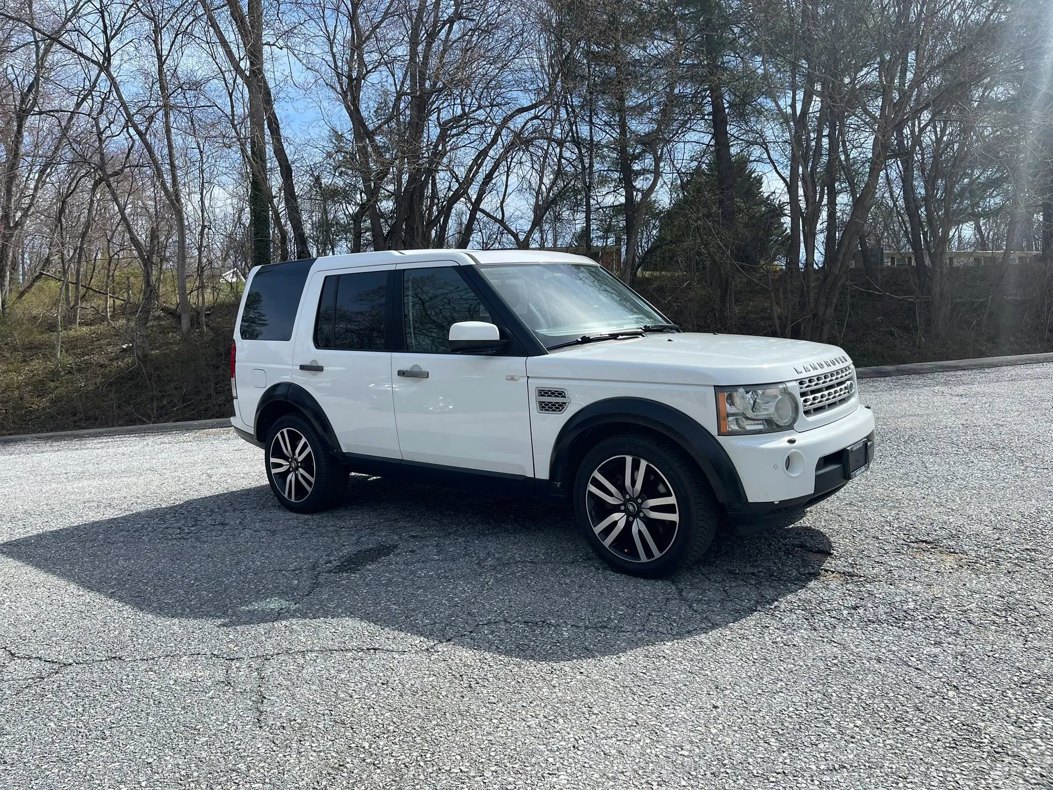 Used 2012 Land Rover LR4 HSE image 1