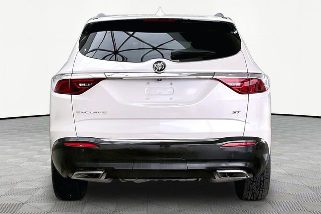 Used 2022 Buick Enclave Essence w/ Sport Touring Edition FWD image 6
