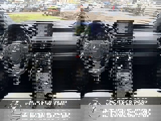 Used 2023 Lexus IS 500 image 16