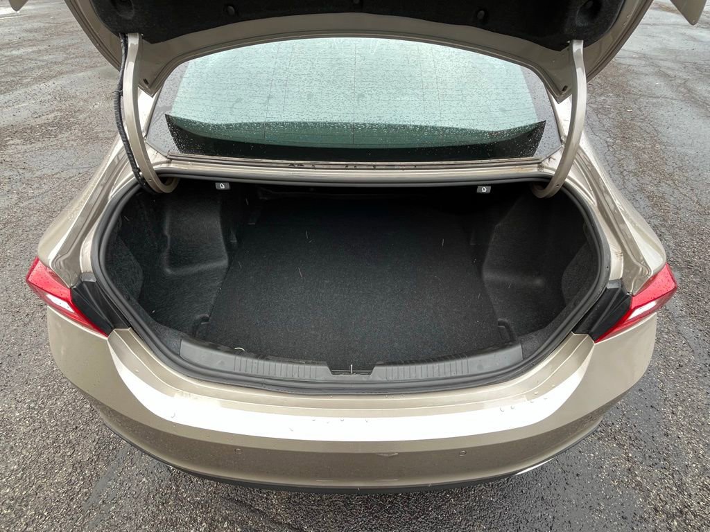 Certified 2025 Chevrolet Malibu RS image 4