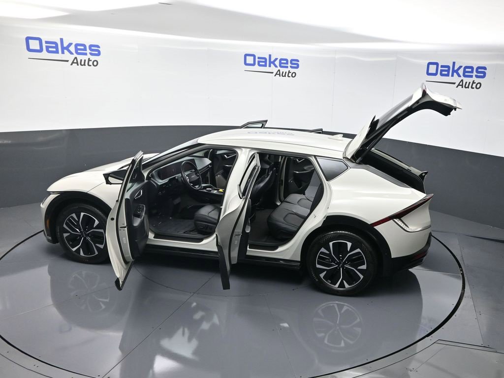 Certified 2022 Kia EV6 Wind w/ Wind Technology Package image 59